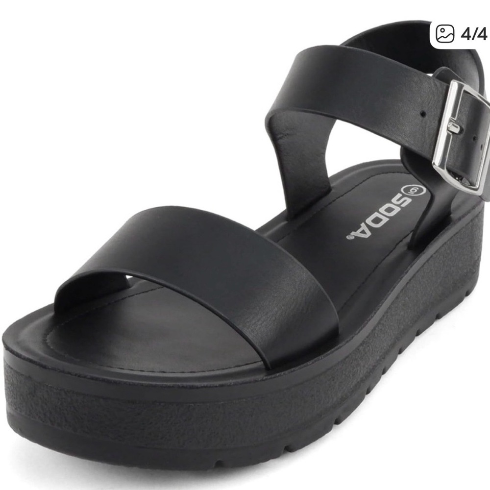 Soda Women's 6.5 Black Platform Sandals